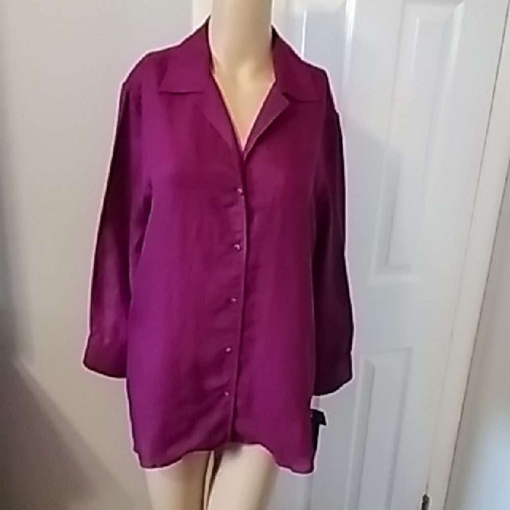 Chic Women's Button-Down Shirt in Deep Purple
